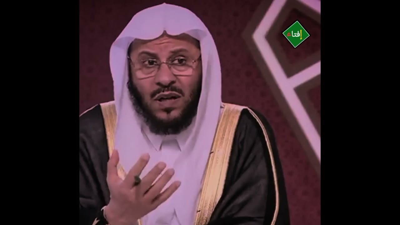 يقول كنت أعتقد أن تكبيرة الإحرام هي رفع اليدين فقط فهل علي شيئ؟الشيخ عزيز العنزي 