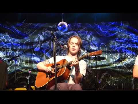 Billy Strings "Along the Road" Doc Watson Set