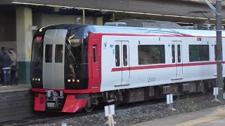 名鉄2200系2213F 特急(一部特別車) 名鉄岐阜行き 金山駅入線