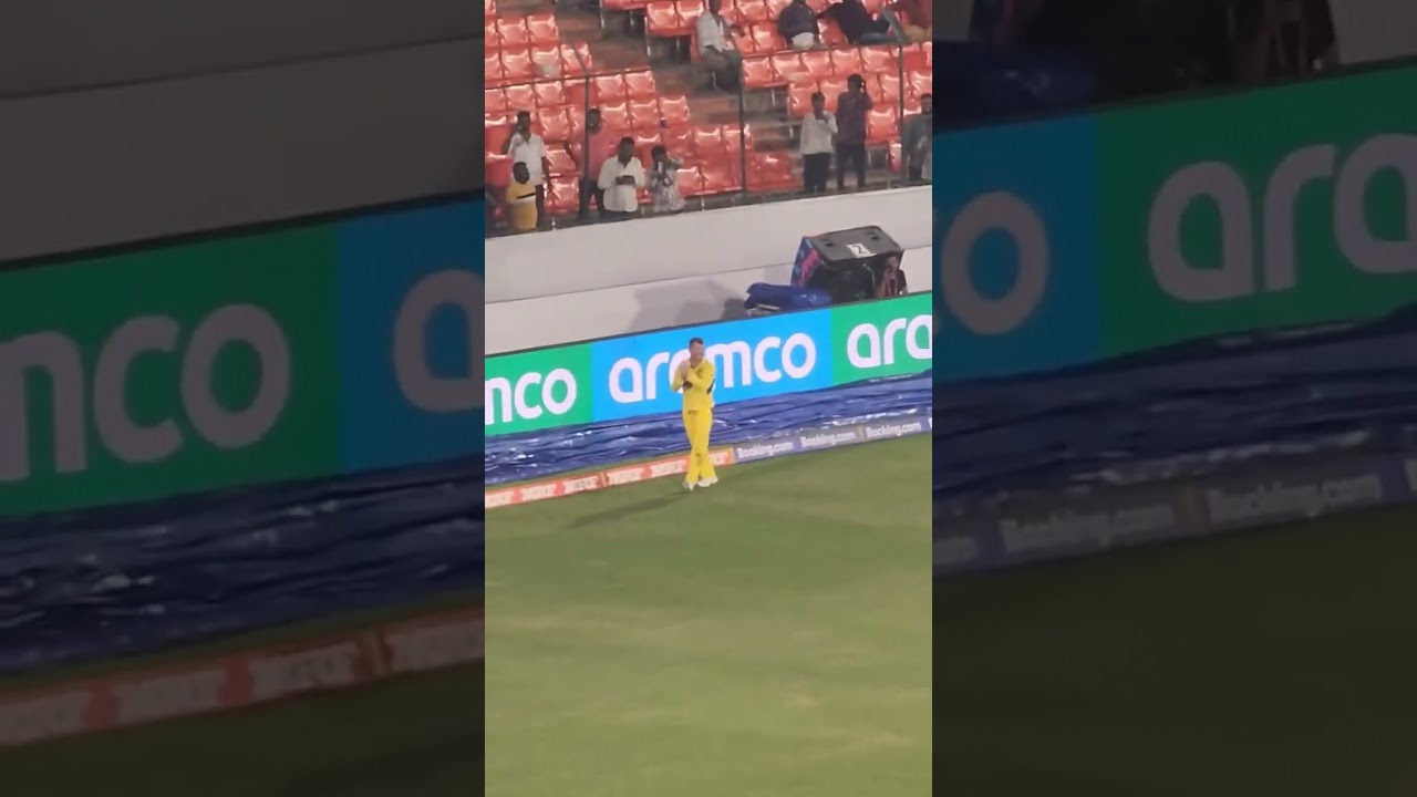 DAVID WARNER DANCE IN STADIUM 🏟️