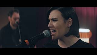 Video thumbnail of "Nadine Shah - Holiday Destination (Live Session)"