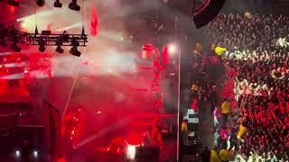 Slipknot at the O2 London - Spit It Out