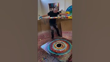 Is dit echt kunst? Schilder verkoopt werk voor een fortuin en veroorzaakt verontwaardiging