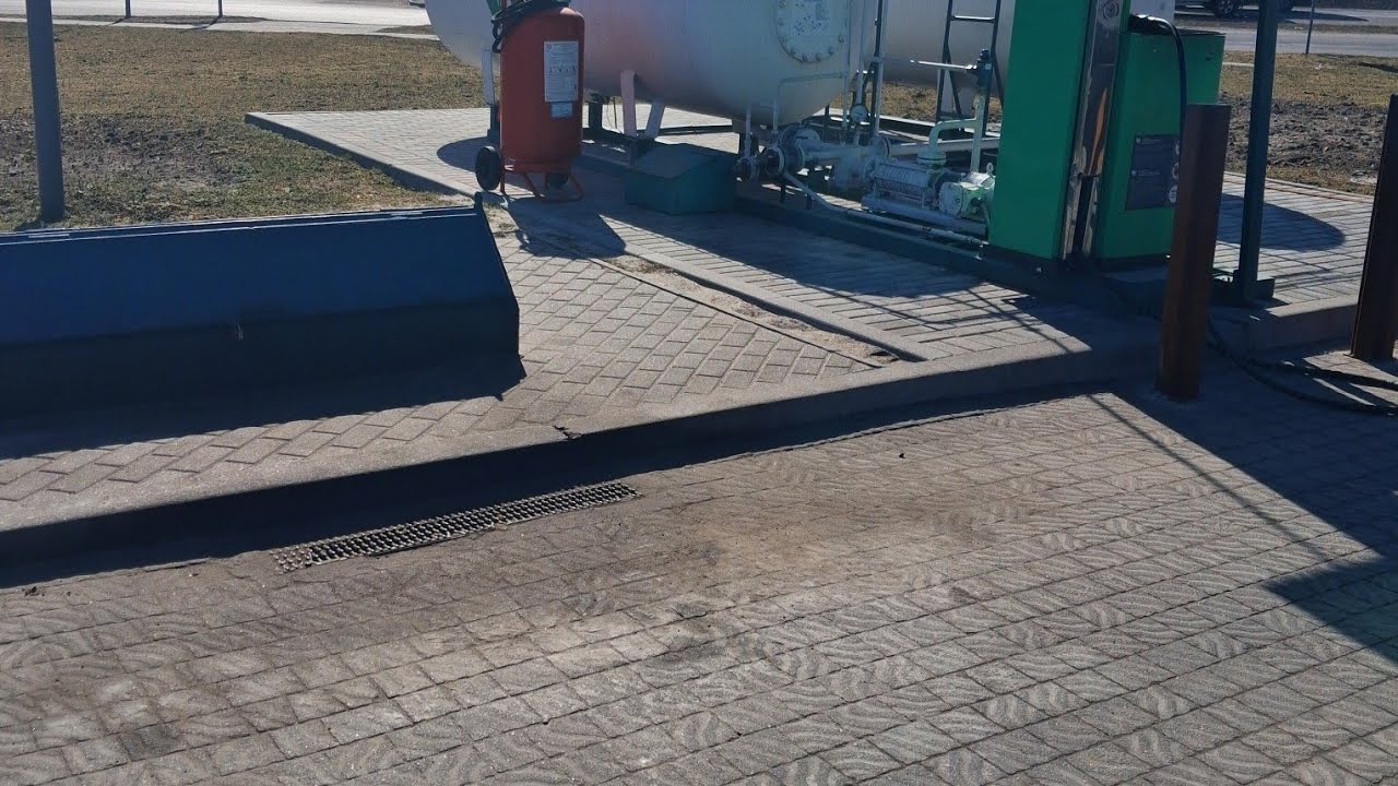 ЗАПОРОЖЬЕ = ГАЗ ИЛИ БЕНЗИН ЧТО ЕСТЬ НА  ЗАПРАВКАХ. КАК МОЖНО ЭКОНОМИТЬ 🤗.