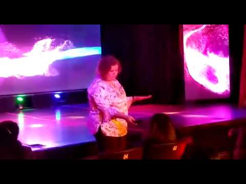 Noelia Pace en vivo en el teatro