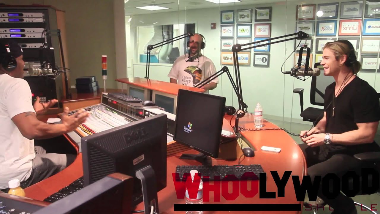 AVENGERS THOR (CHRIS HEMSWORTH)  vs DJ WHOO KID on the WHOOLYWOOD SHUFFLE