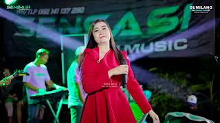 Download Lagu MUSIC SENSATION - LOVE BETWEEN US - NILA NADA - IRVAN \u0026 NAVILA WEDDING - SAMIREJO DAWE KUDUS MP3