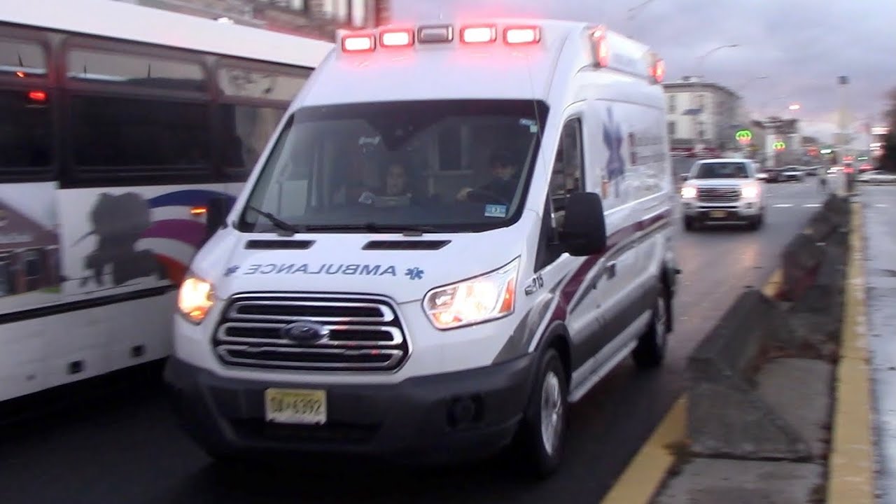 Saint Clares EMS Ambulance 215 Responding 11-13-21