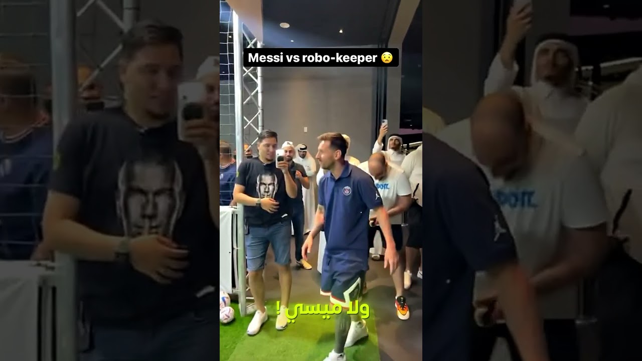 أوسمز 😎 vs روبوت 🤖 #oCMz #messi #neymar #robokeeper