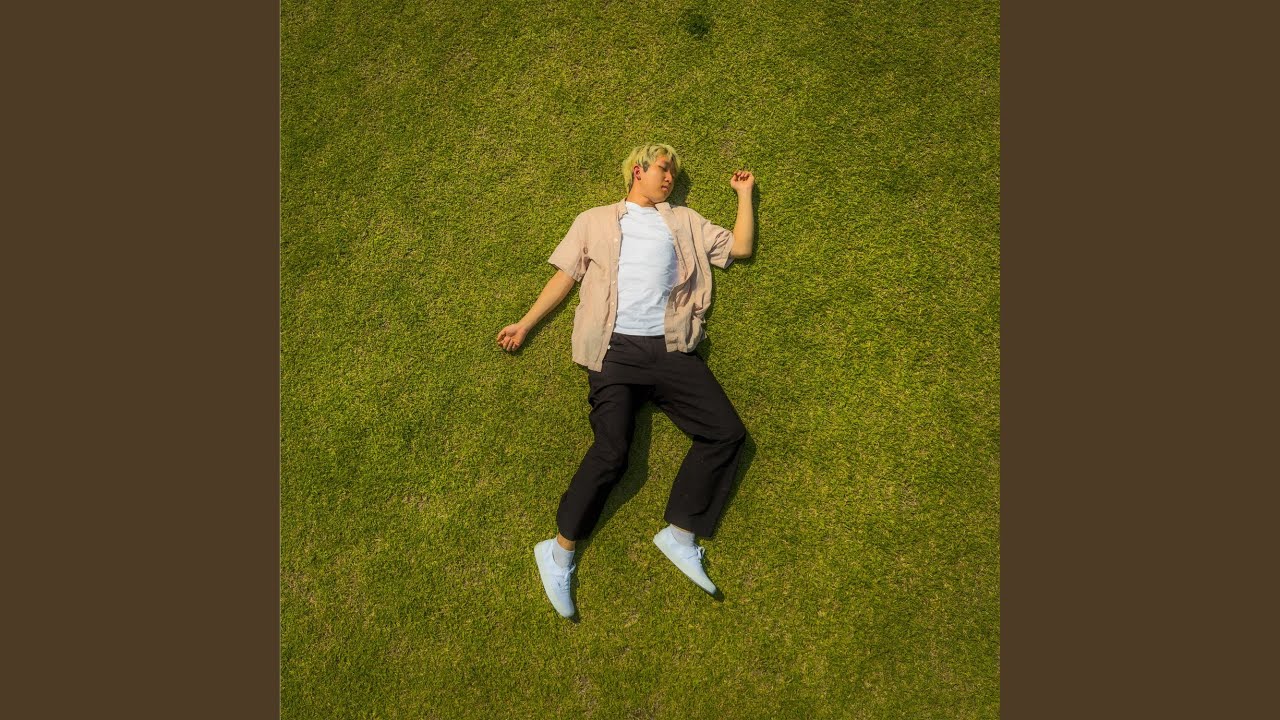 블루홀 auf YouTube ansehen 블루홀 auf YouTube ansehen