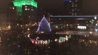 Watch the Clinton Square Christmas tree-lighting