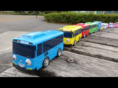 20Types Tayo the Little Bus Toy ☆ 꼬마 버스타요 (Chibikko Bus Tayo) Let's play with a round rail toy!