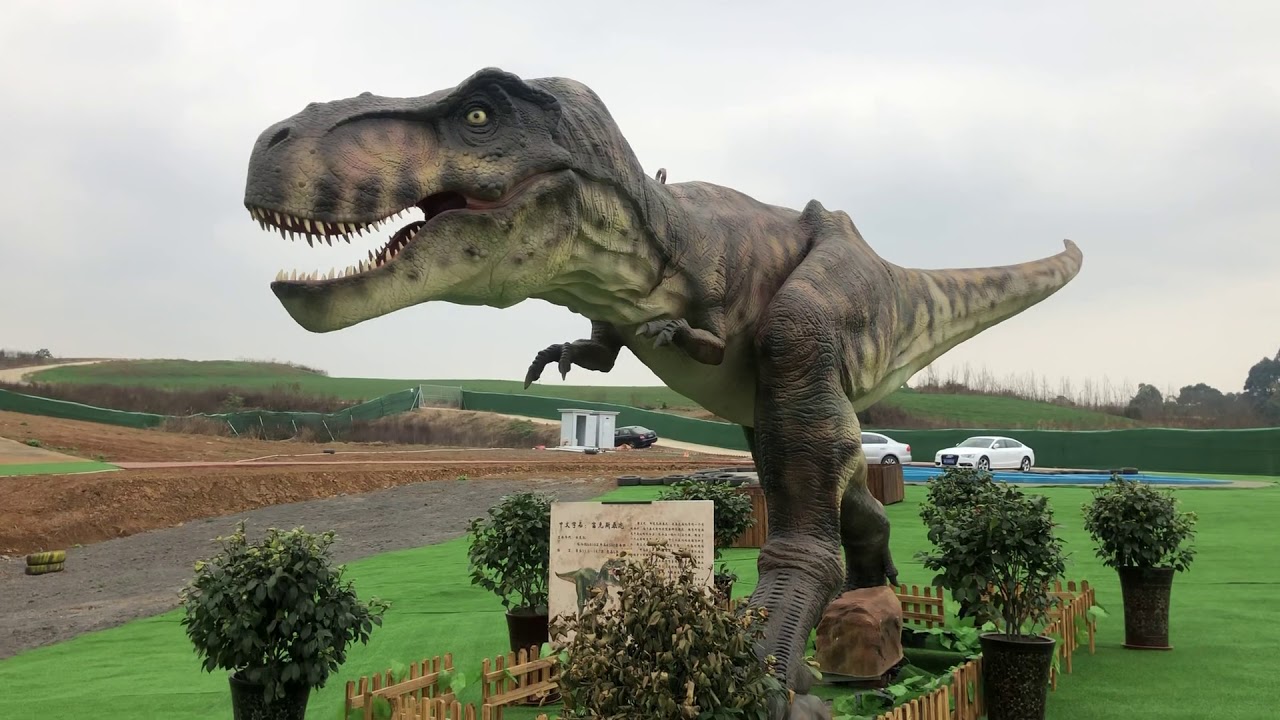 Giant dinosaur models made in China