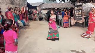 Patli kamar lambe baal Haiare aala husna mere  uumar sola saal...,New tharu wedding dance vedio❤️😘🙏