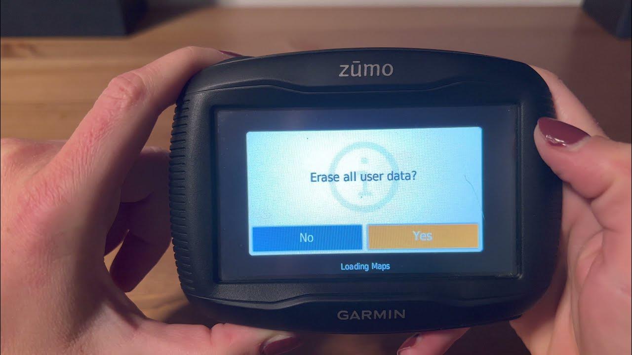 Garmin Zumo reset - YouTube