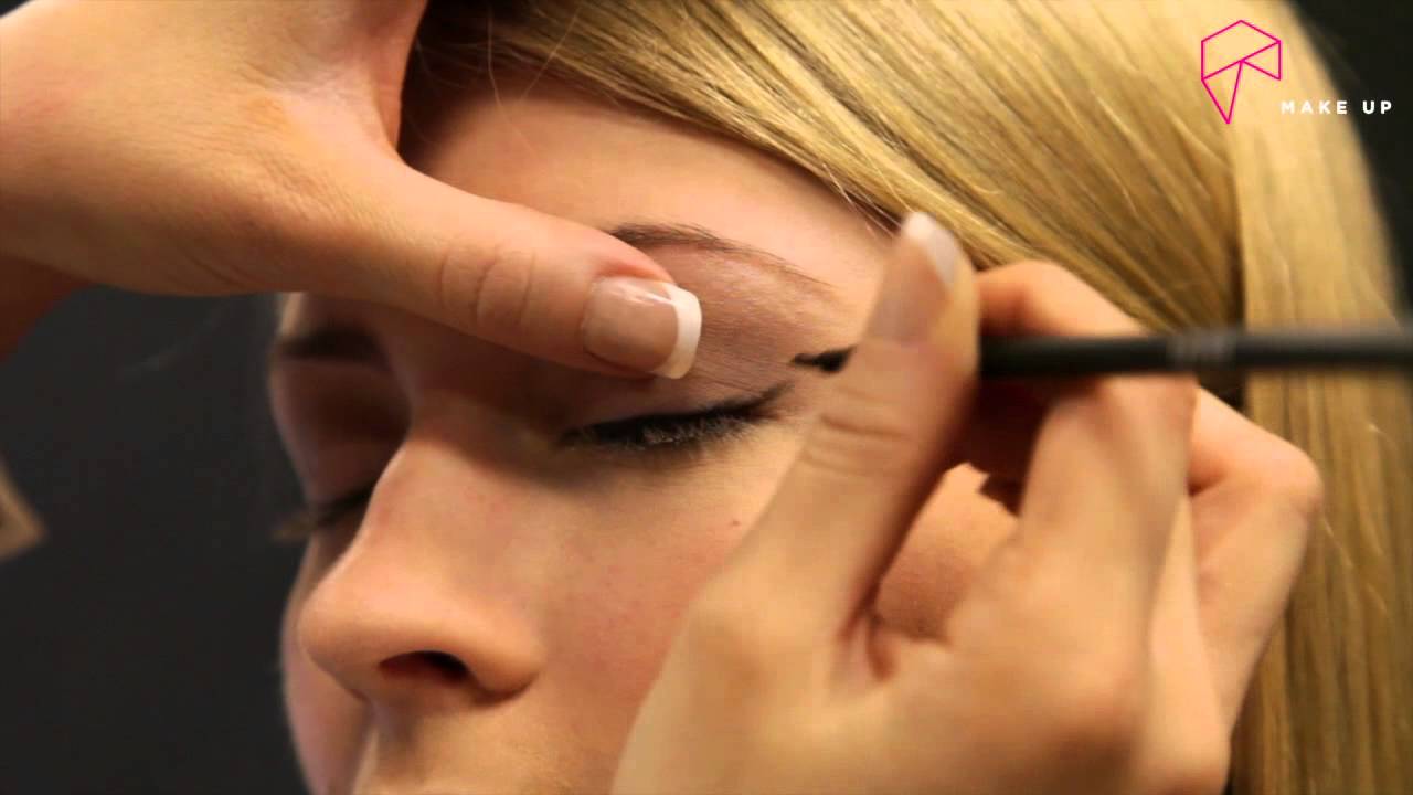 Holiday makeup tutorial