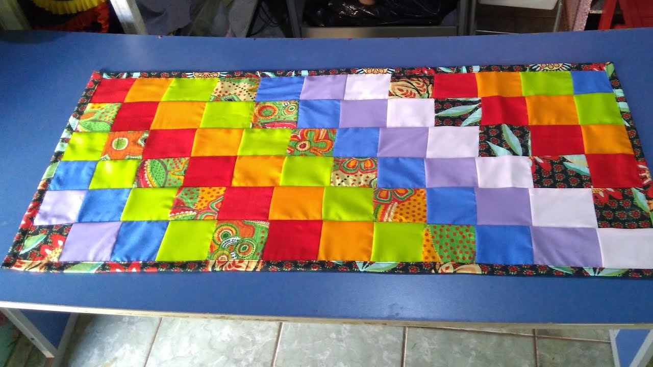 TAPETE PASSADEIRA  SIMPLES COM QUADRINHOS COLORIDO *3