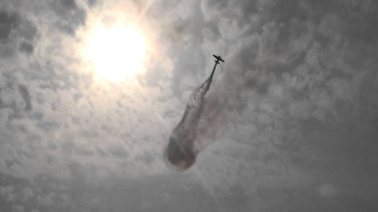 Rīgas svētki 2012 Aviošovs virs Daugavas (2-3)