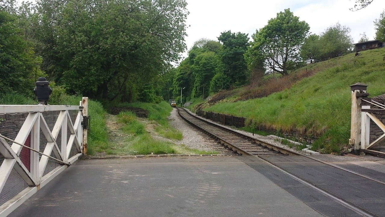 44-000R Oakworth Station Red