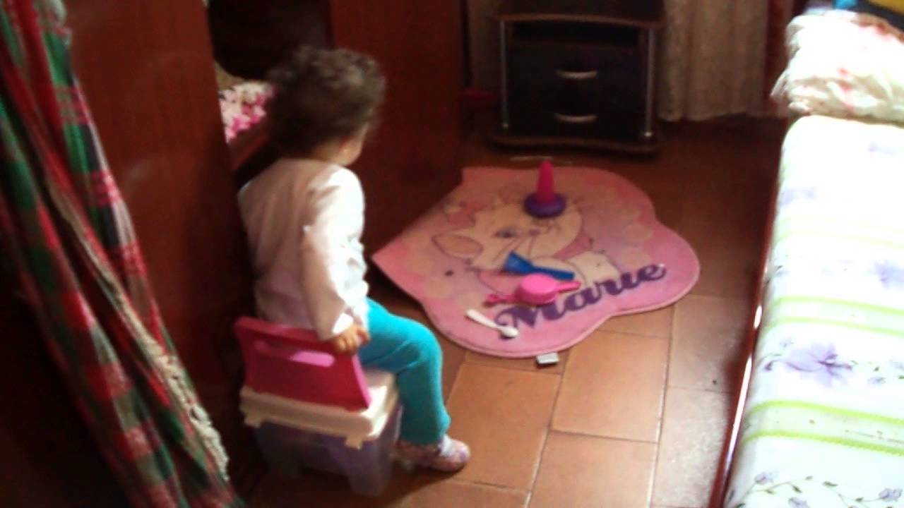 SOPHIA DANÇANDO PATATI PATATÁ, PASSARINHO QUER DANÇAR