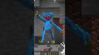 HUGGY WUGGY ATTACKS NOOB AND MINIONS #shorts #minecraft #meme