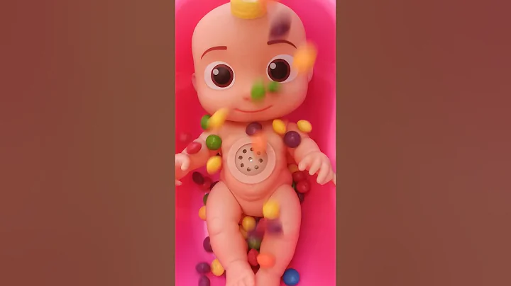 Pouring with m&m's Candy on CoComelon in the Bathtub #mnm #youtubeshorts #shorts #trending