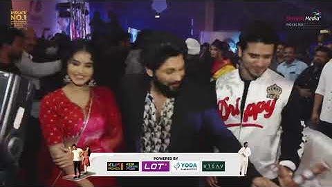 Icon Star Allu Arjun Grand Entry @ 18 PAGES Pre Release Event | Allu Arjun | Nikhil