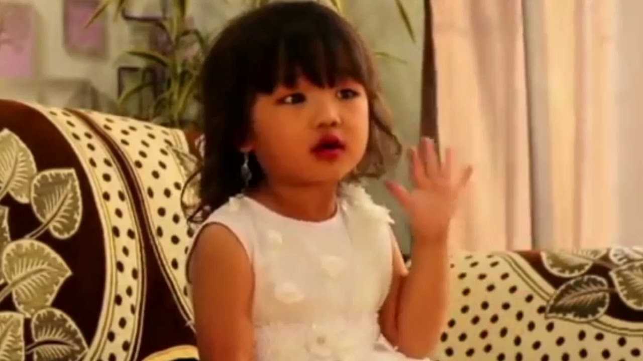 3 years old girl singing Gospel song - Esther Hnamte -//video-25 - YouTube