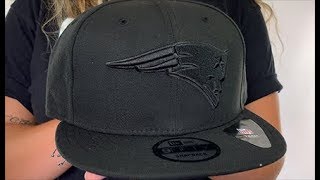 New England Patriots TEAM-BASIC BLACKOUT SNAPBACK Hat by New Era