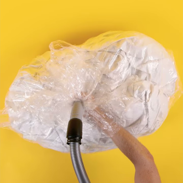 Vacuum Storage Bags #Travelhack #Spacesaver #finds