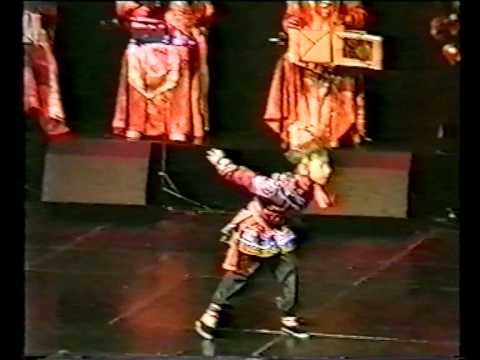 Глеб Баранников и Арюна Тугутова - маленькие бурятские танцоры Buryat dancers Gleb&Ayruna