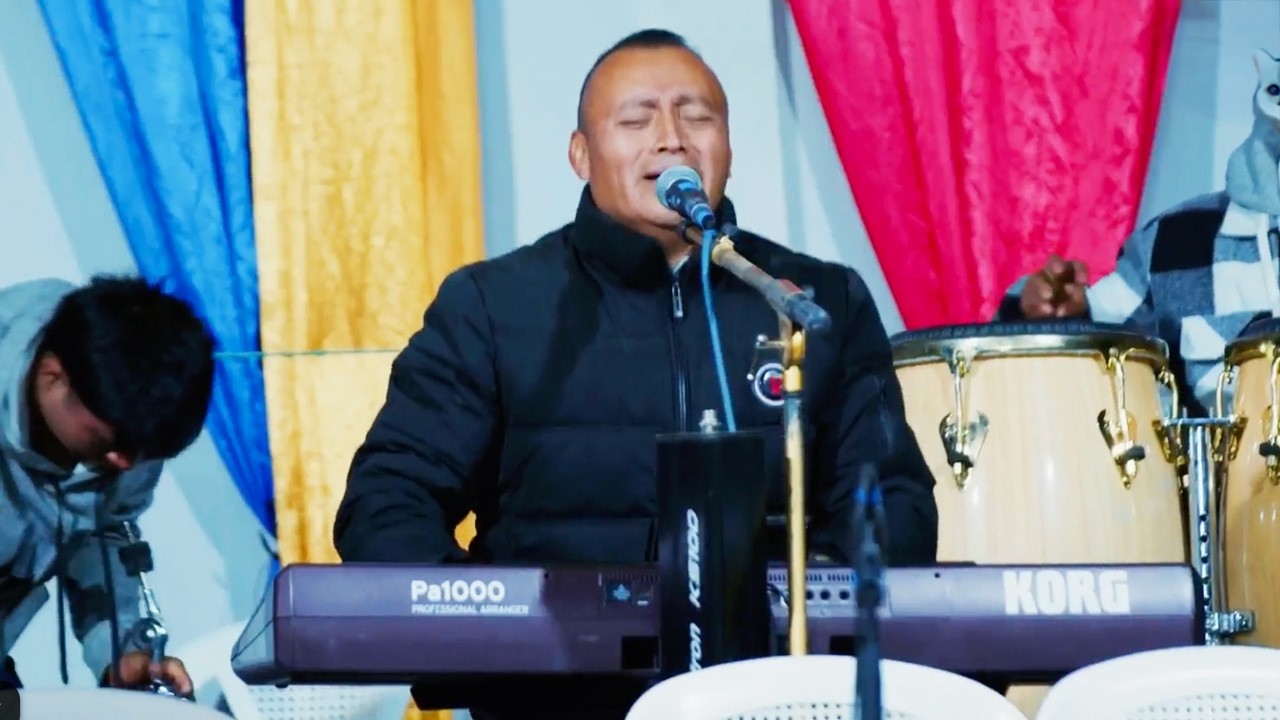 JOSE NAS Y SU TECLADO 😭🥹 CANTOS QUE HACEN LORAR EN LA PRESENCIA DE DIOS