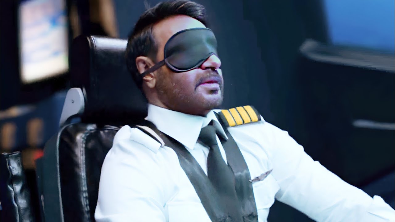 This Pilot s Afraid Of Heights So He Always Fly The Plane Blindfolded this-pilot-s-afraid-of-heights-so-he-always-fly-the-plane-blindfolded