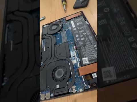 ram install (32 gigabytes of crucial DDR4-3200 RAM)