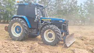 จัดว่าหล่อไม่เบาสายดัน 125 พลังม้า New Holland 8340 vip เคลียริ่งนาปลูกอ้อย tractor