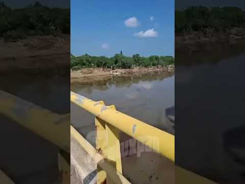 ¡FUERTE DERRAME DE ACEITE EN DUCTO DE PLOG-DLSE PEMEX TRAS TORRENCIAL EN VERACRUZ!