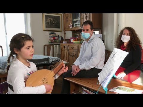 Vidéo: Comment Vivre Avec Une Personne Malade