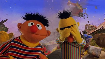 Elmo in Grouchland | Bert & Ernie Scenes - Italian