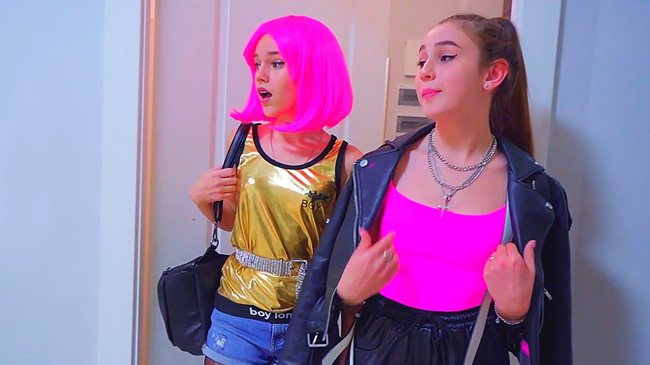 🤯DIANA VÉGLEG OTTHAGYTA AZ ISKOLÁT! Az ikertestvér és az új lány Lady Diana ellen!