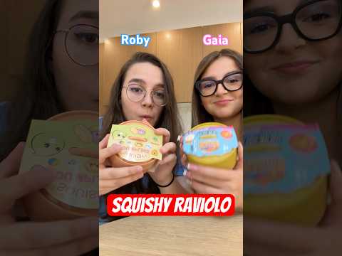 Video ROBY APRE GLI SQUISHY RAVIOLO
