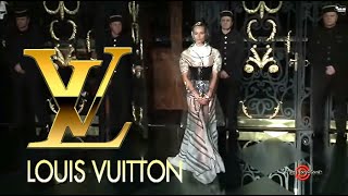 Louis Vuitton's Kinky Fall 2011 Show: Featuring Kate Moss in Her