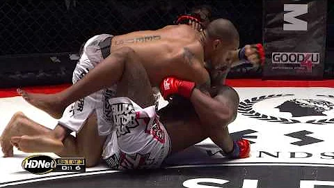 Fight of the Week - Spratt vs Deeds