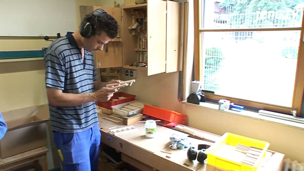 Reha-Zentrum Stadtroda: Holzwerkstatt ist für ihr Spielzeug-Sortiment bekannt