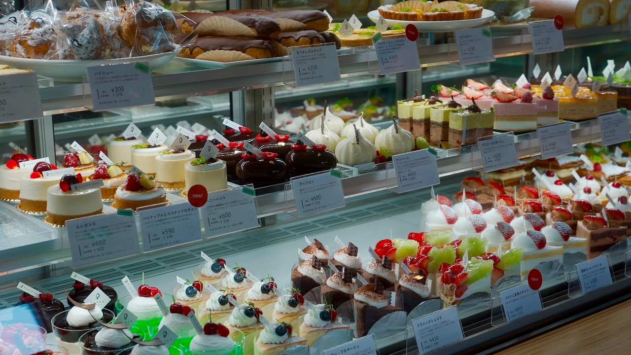 緑の庭で至福のスイーツ！絶品スイーツの裏側に密着【PLACE dessert】