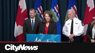 Alberta Premier responds to AHS procurement, calls for expedited review from auditor general
