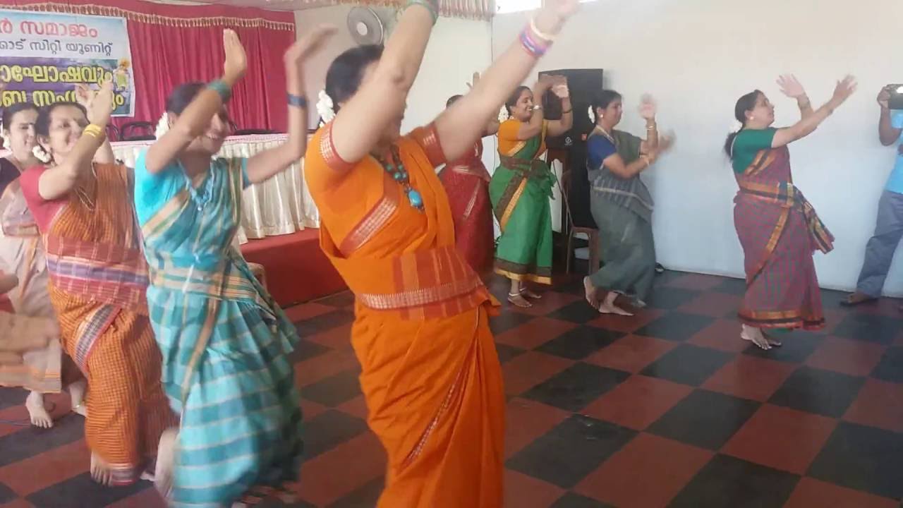 Naadan Paattu - Kozhikode Warrier Samajam Onaghosham 2016