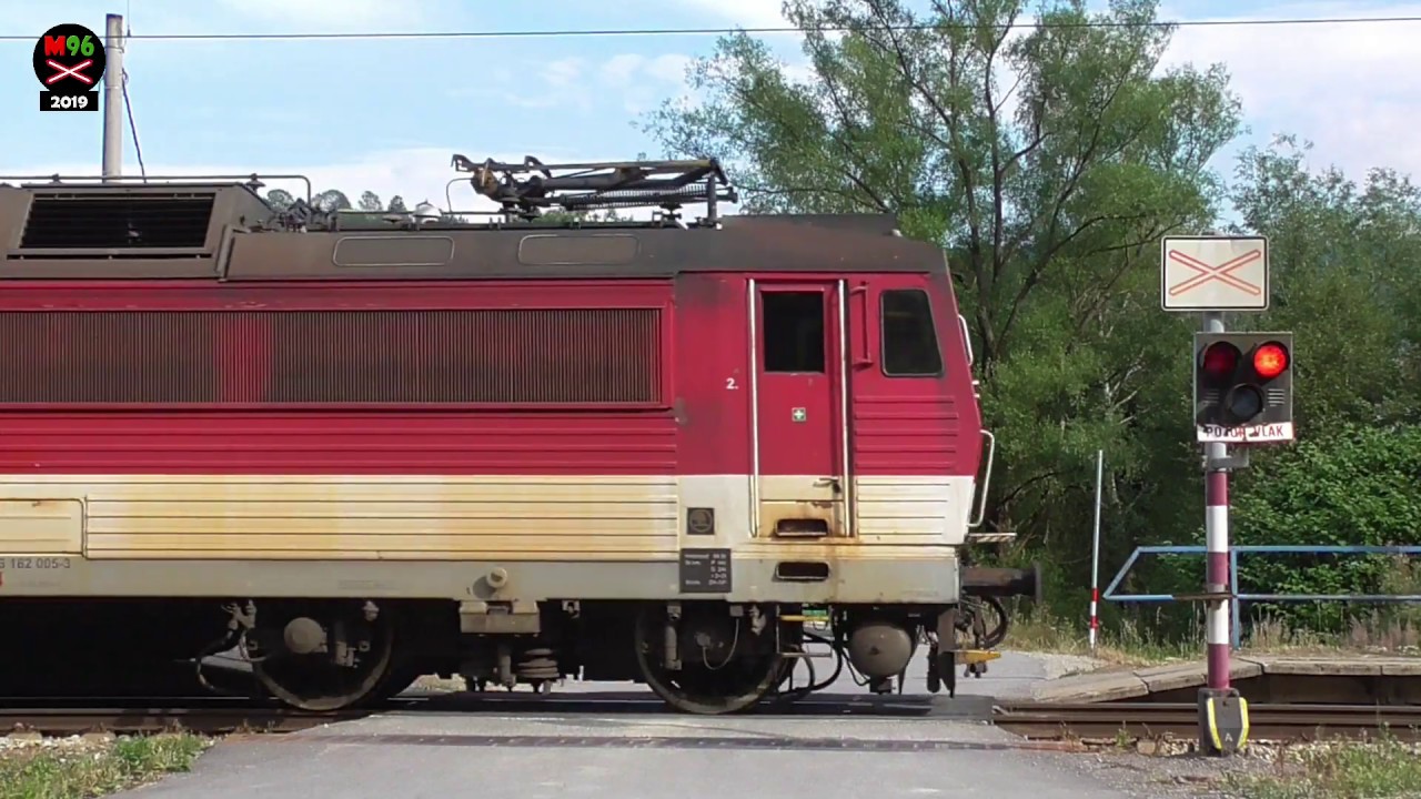 Železničné priecestie Čierne pri Čadci zast. (SK) - 7.7.2019 / Železniční přejezd / Level crossing