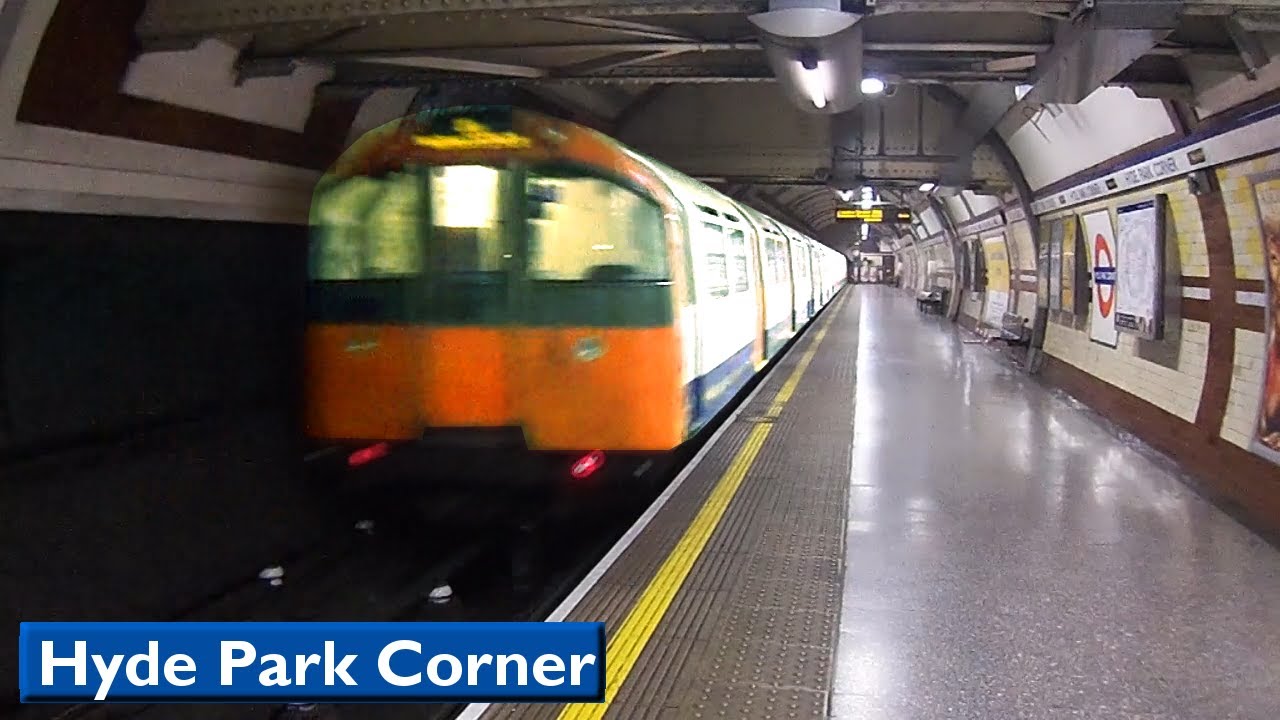 Hyde Park Corner Piccadilly line London Underground ( 1973 Tube