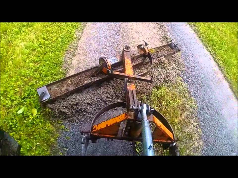 Wegpflegegerät im Einsatz...