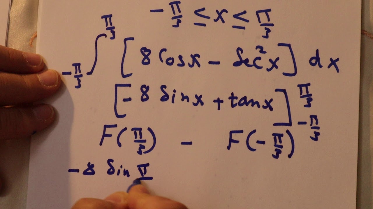 4) (Calculus) Find the area between two curves (trigonometric functions ...